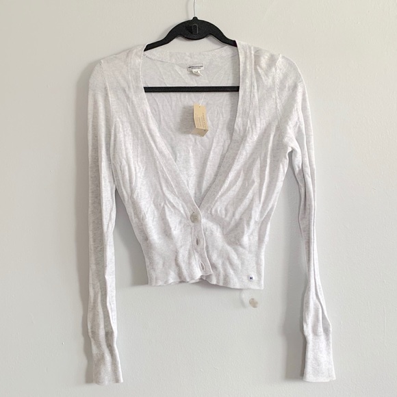 Hollister Sweaters - NWT Light Gray Cropped Button Hollister Sweater